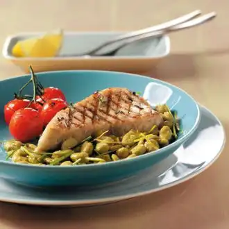 Botermakreel met tuinbonensalade