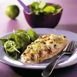 Tip: Gegrilde roodbaars met geitenkaas en spinazie