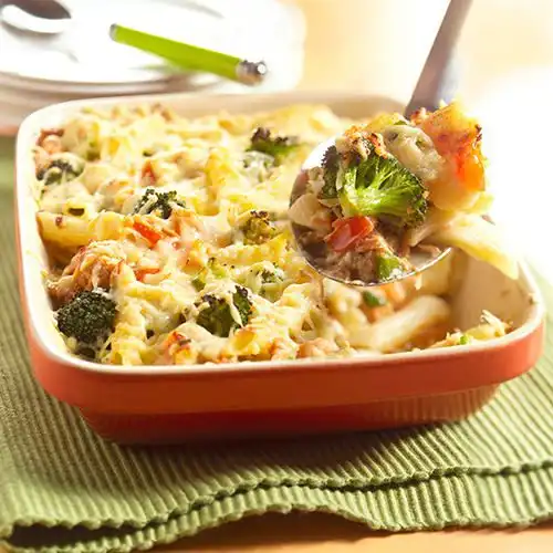 Penne met zalm en broccoli uit de oven