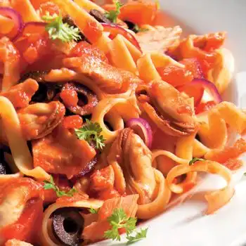 Tagliatelle met tonijn en mosselen