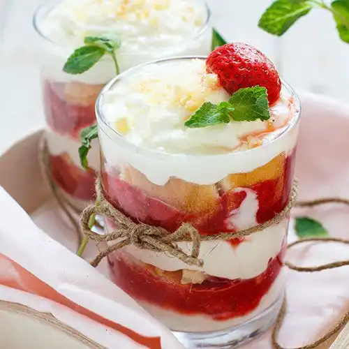 Aardbeien trifle