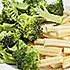 Broccoli met maïskolfjes en gember uit de wok
