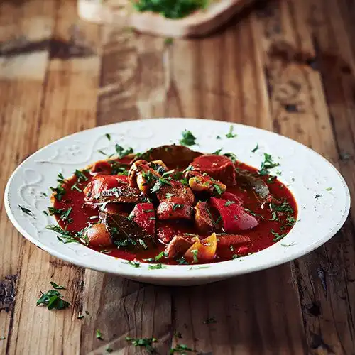 Goulash van wildzwijnkarbonades