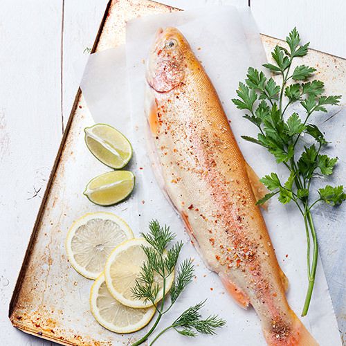 Forel Met Kruiden Uit De Oven Recept Okoko Recepten