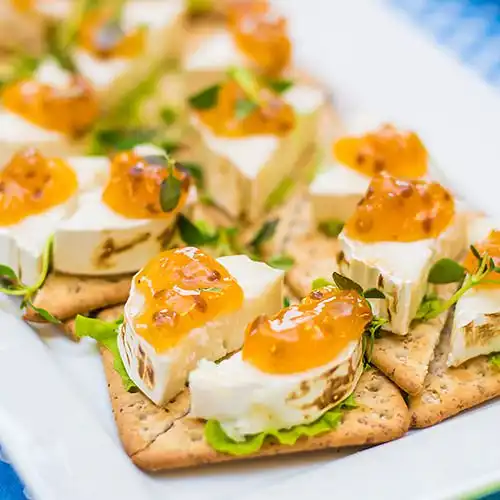 Geitenkaas met abrikozen