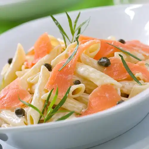 Pastasalade met zalm