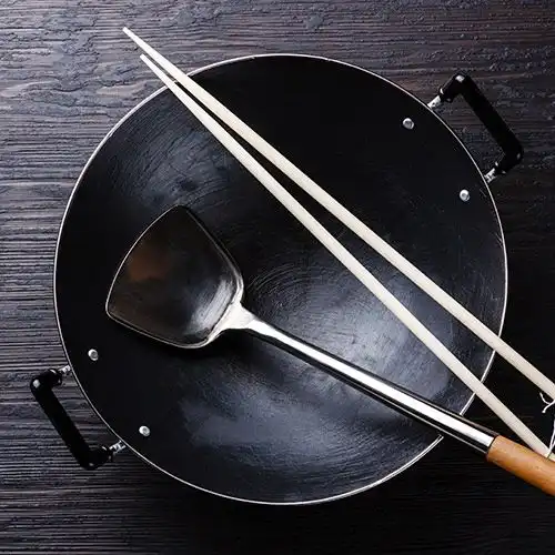 Rundvlees met shiitake en peultjes uit de wok